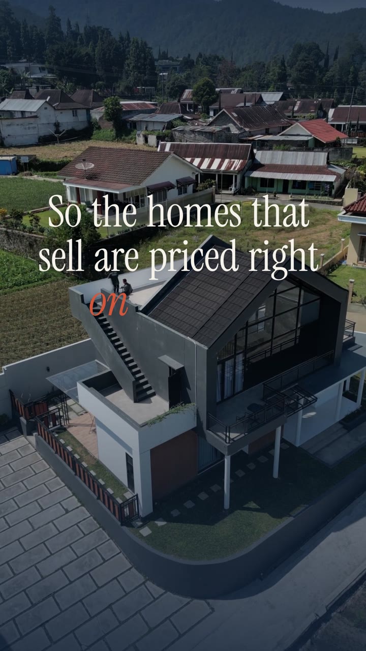 Listing reel frame over a house exterior