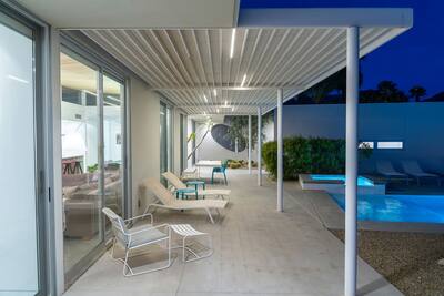 Photo 6: covered terrace
